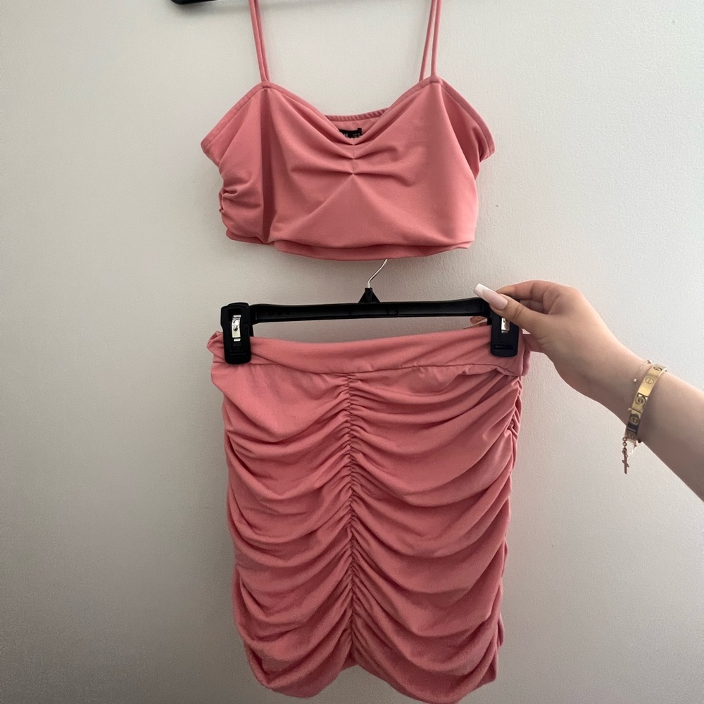 SHEIN size M pink two piece scrunch skirt and crop top set